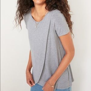 Old Navy maternity nursing tee shirt. Grey size M